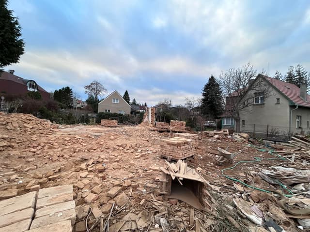 Demolice budovy