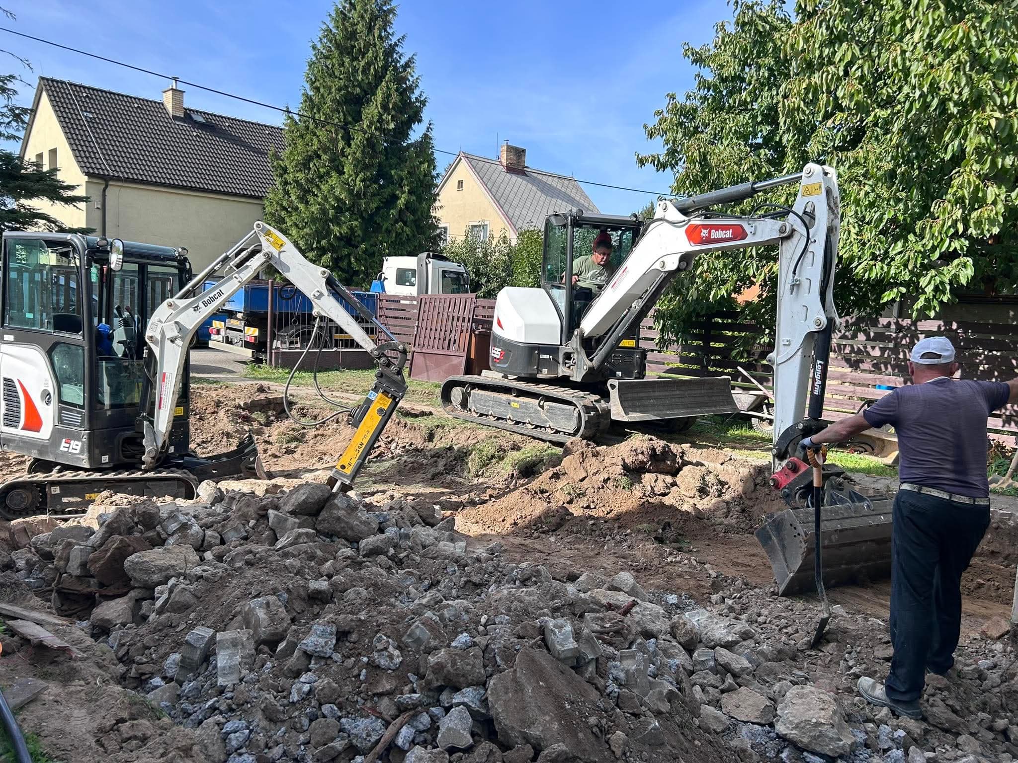 Ukládání zámkové dlažby